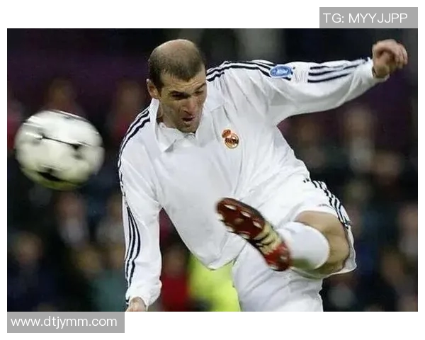 球风飘逸的足球明星展现优雅与力量的完美结合